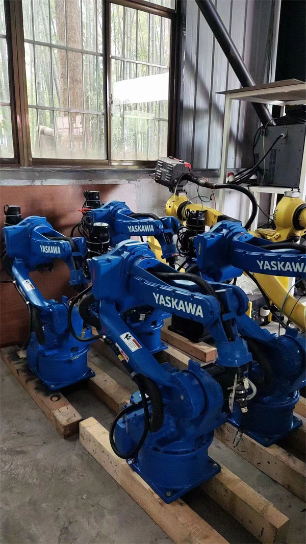 保定智能焊接机器人-J9集团自动化-智能焊接机器人价格